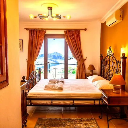 Kirlangic * Kaş
